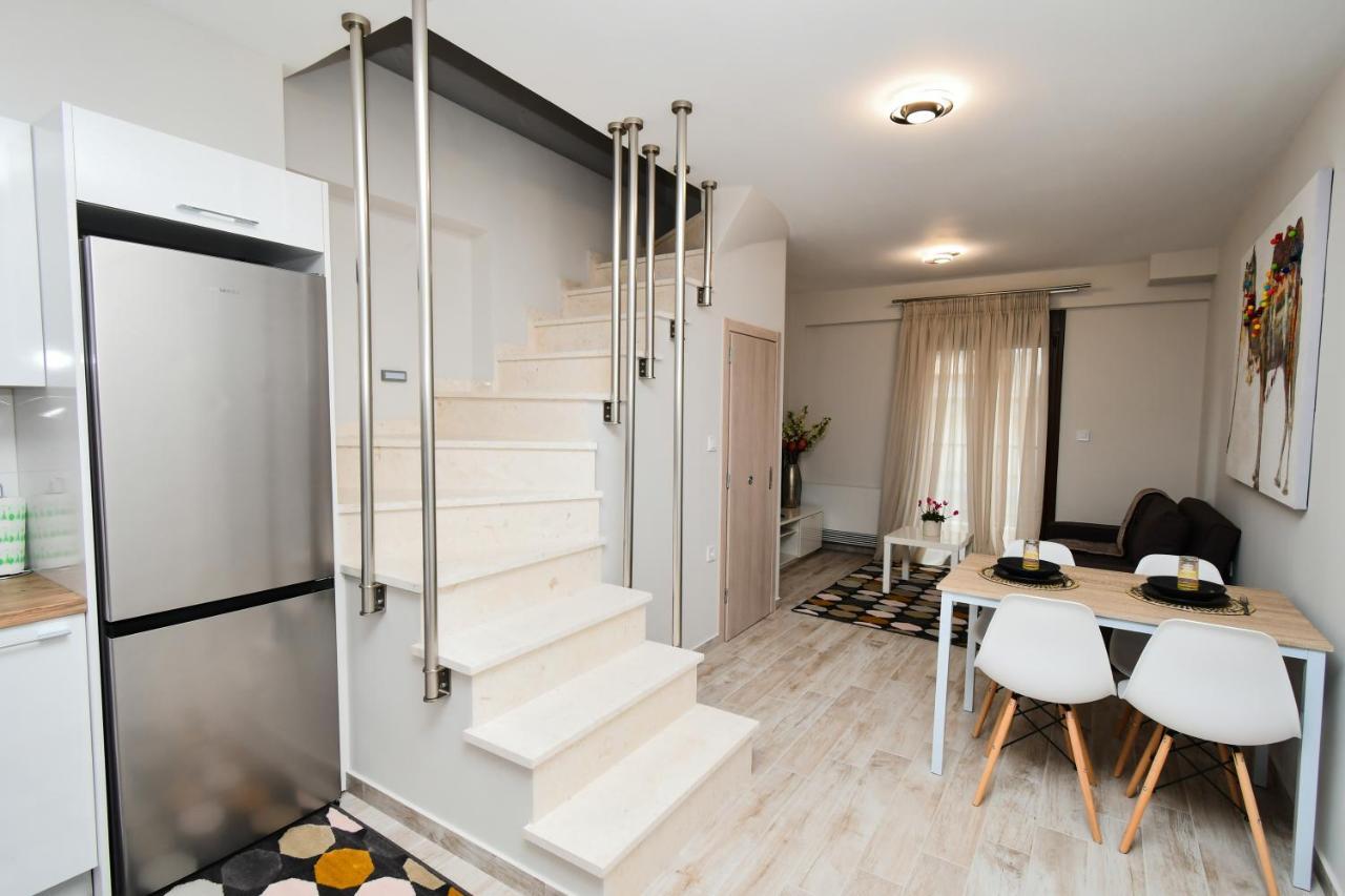 Comfy And Stylish Apt2 Янина Екстериор снимка